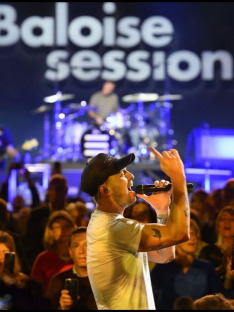 OneRepublic play Baloise Session